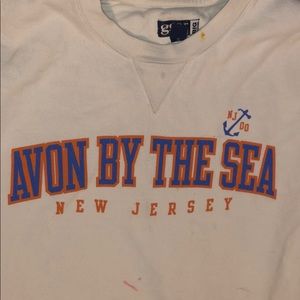 VINTAGE AVON BY THE SEA SWEATSHIRT (M)